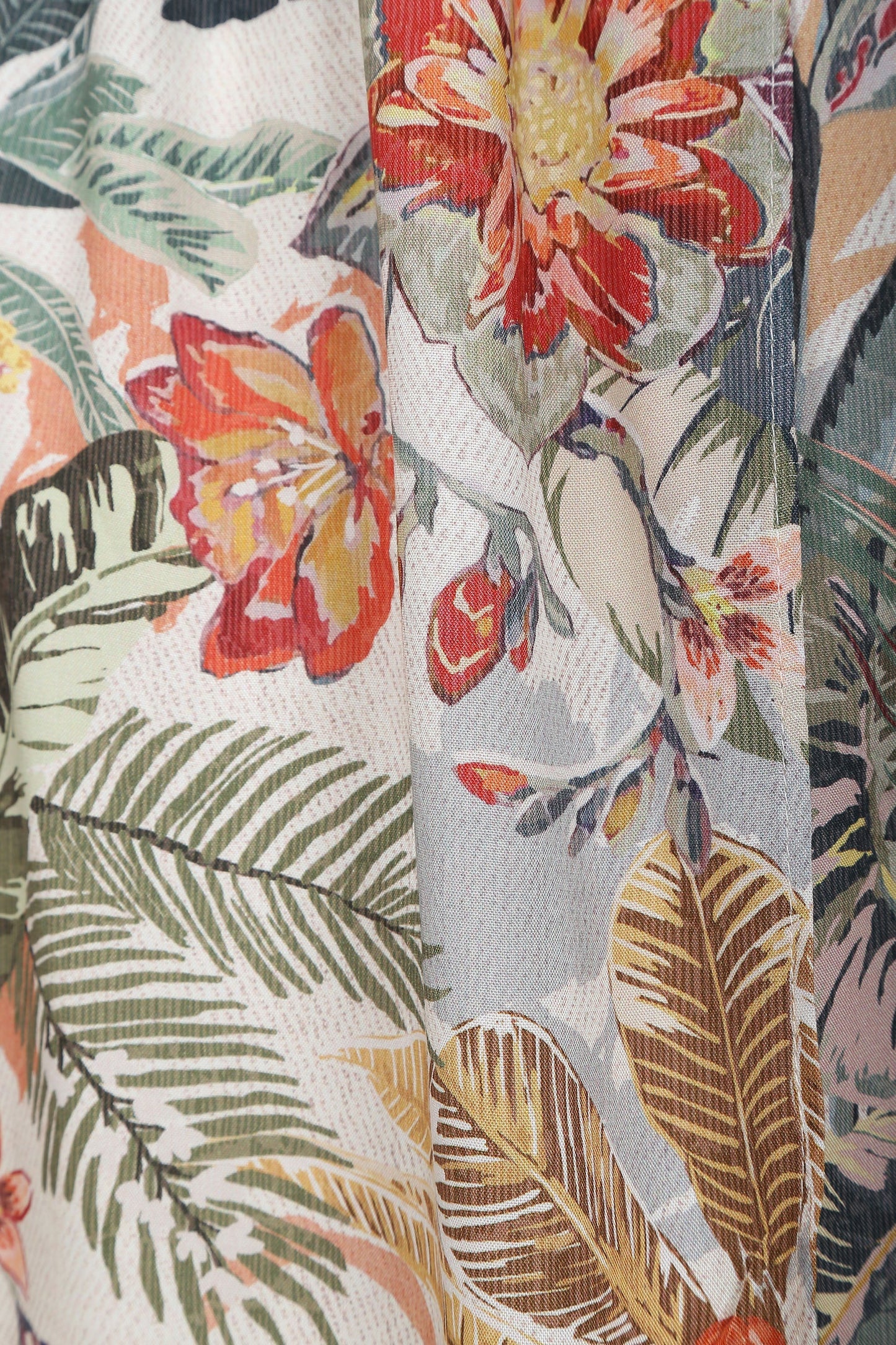 Romantic Revival Pareo
